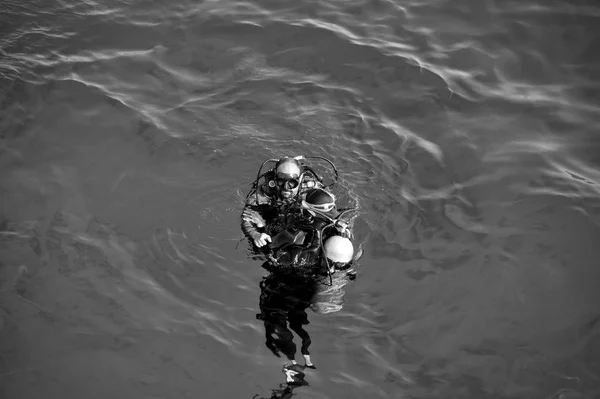 Podvodní šnorchlování potápěč, muž v moře Hurghada, Egypt — Stock fotografie