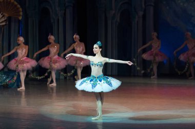 Bale dansçısı Katerina Kukhar sırasında Corsar bale