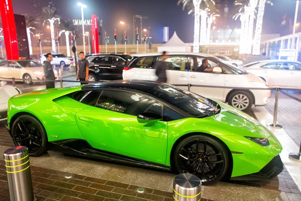 Дубай Оаэ Декабря 2017 Года Суперкар Lamborghini Huracan Зеленого Цвета — стоковое фото