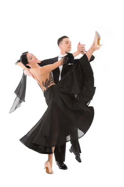 舞厅舞蹈情侣在白色背景下的舞蹈体式 舞厅性感职高舞者跳舞 Slowfox 和快步 — 图库照片
