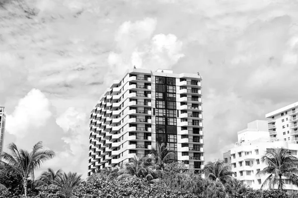 Miami Beach South Beach Ciudad Horizonte Con Nubes Blancas Cielo — Foto de Stock