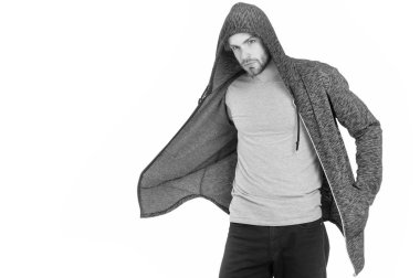 Beyaz izole bir modeldir. Adam gri Jersey. Spor giyim atletik bir adam. Sakal ve şık saç adam. Spor ve moda, kopya alanı