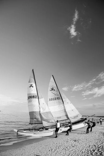 Gdansk Poland September 2016 Windsurfer Man Sportsman Surfs Sails Board — Stock Photo, Image