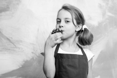 Şef çocuk ile cupcake.
