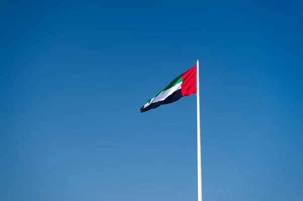 Флаг Объединенных Арабских Эмиратов — стоковое фото