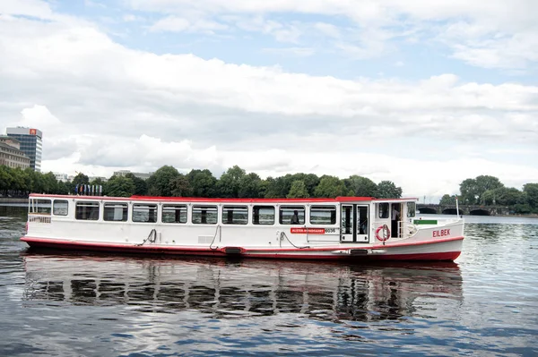 Nave, trasporto, trasporto in hamburg, Germania — Foto Stock