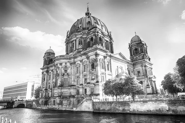 在柏林的柏林大教堂 — 图库照片