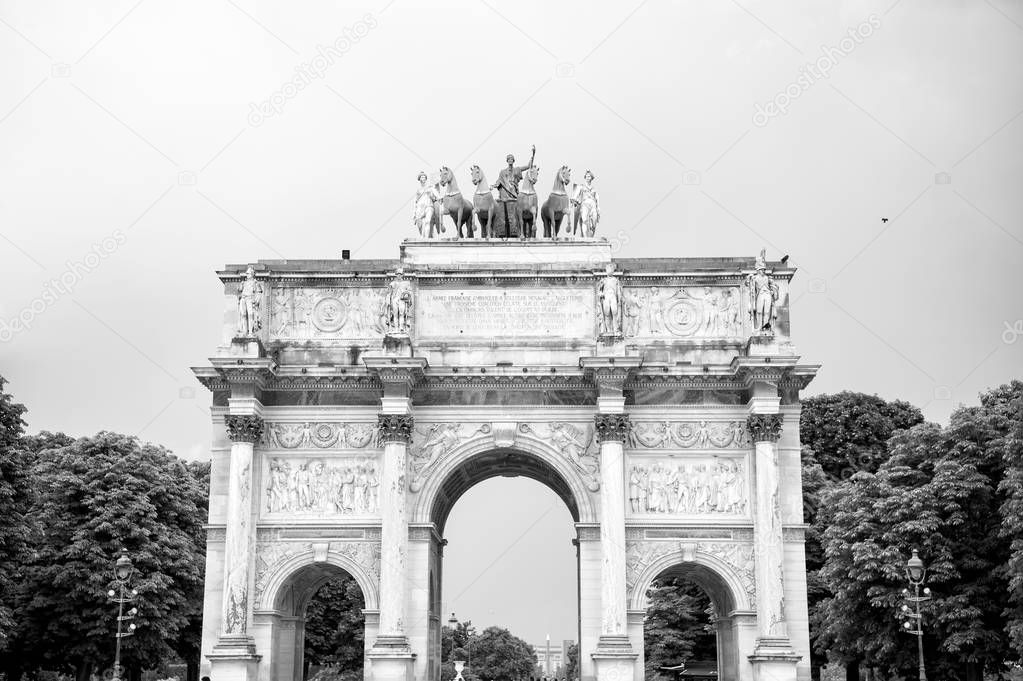 Triumphal Arch (Arc de Triomphe du Carrousel)