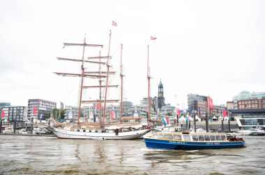 Damarları Elbe Harbor, Hamburg, Almanya