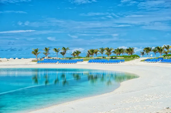 Praia tropical em Great Stirrup Cay, Bahamas — Fotografia de Stock