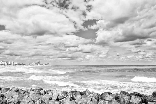 サウスビーチ マイアミ フロリダ州 曇り空で Amzing 色海の景色 — ストック写真