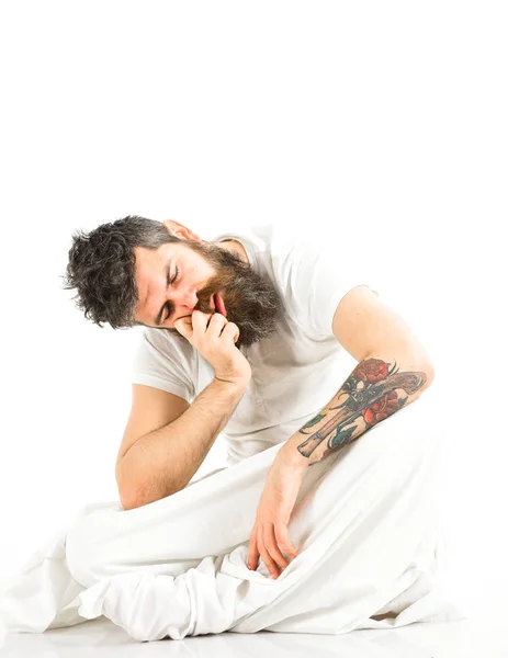 Uyuyan adam beyaz arka plan üzerinde sakallı. Adam — Stok fotoğraf