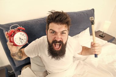 Nefret dolu bir program. Sabahlardan nefret eden insanlar için en iyi çalar saatler. Adam kızgın hipster erken uyanmak nefret ediyorum. Yıkıcı enerji. Günün en zor anı. Alarm sesinden nefret etmek çok normal.