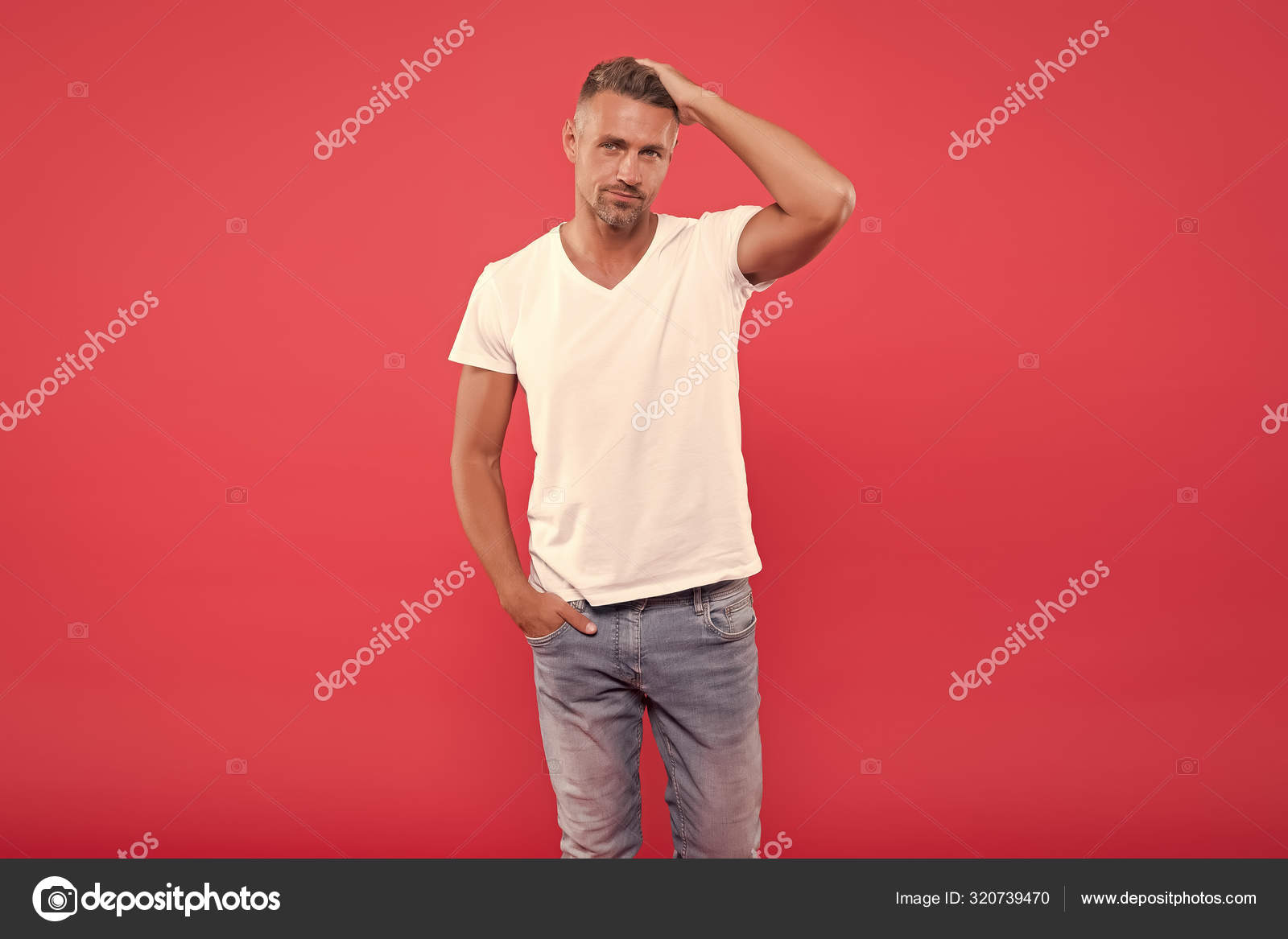 Traje Hombre modelo tienda de Ropa de hombre y ropa