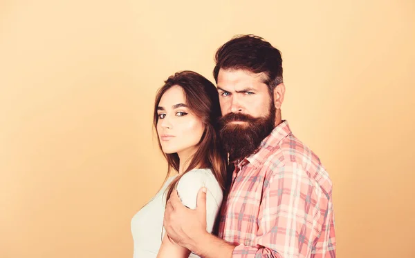 So close. Man hug pretty woman. Bearded hipster cuddle with brunette girl. Feel his passion. Tender touch. Sensual couple in love. Love concept. Support protect marriage. Romantic coupe. Love feeling — Stock Photo, Image