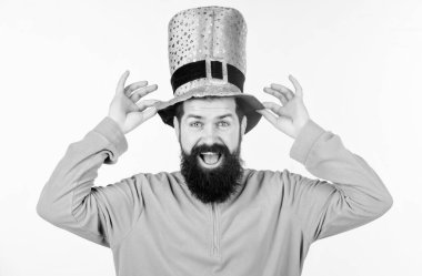 Saint patricks günü tatil. Yeşil renk kutlama bir parçası. Cüce cin miti. Patricks günü kutlu olsun. Dostum sakallı hippi yeşil giysi giyin ve patricks günü şapka. İrlandalı kültürünün küresel kutlama