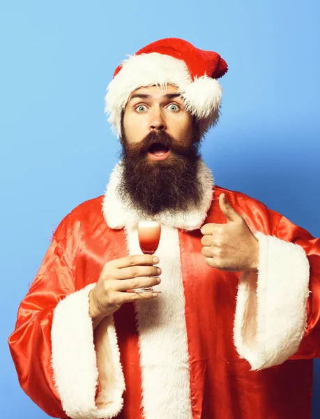 Красивий бородатий Санта Клаус чоловік — стокове фото