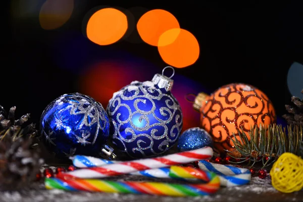 Karácsony labdák bokeh fény — Stock Fotó