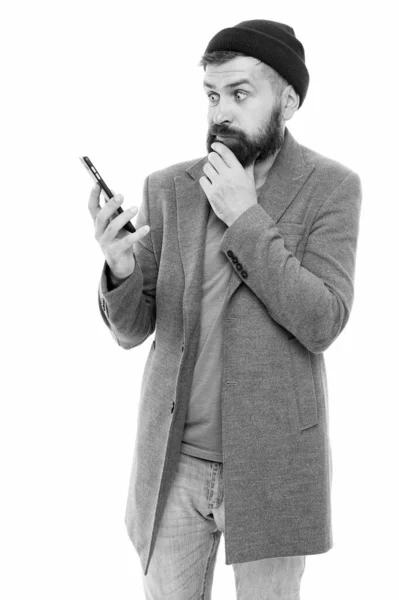 New technology makes modern life so much easier. Modern bearded man video conferencing with smartphone. Hipster making video call with modern cell phone. Using modern technology in everyday life — Stock Photo, Image