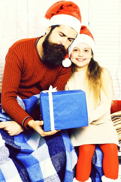 Père Noël homme avec fille blonde — Photo