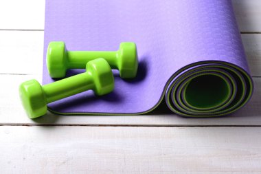 Barbell küçük boyutunda haddelenmiş mor yoga Anne yalan