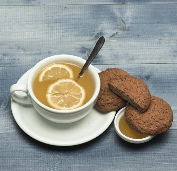 英国茶和面包店的概念。 甜甜的烘焙和茶点时间 — 图库照片