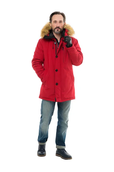 Männliches Hobby. Erforschung der Polarregionen. Winterdestinationen. Winterfischen. Polarforscher. Wintermäntelchen. Winteroutfit. Gemütliches Outfit. Ältere Mann warme Jacke weißen Hintergrund — Stockfoto