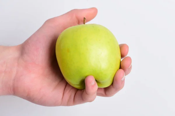 Apfelfrüchte auf weißem Hintergrund. Apfel in frischer Farbe — Stockfoto