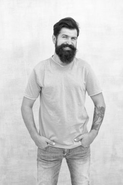 Saç bakımı. Yüz kılları için en iyi sakal tasarımını bul. Sakallı hippi vahşi adam. Güzel bir sakala sahip olmak ayırt edilebilir bir stil. O coşkulu profesyonellik ve erkeklik. Yüz kıllarıyla ilgileniyorum.