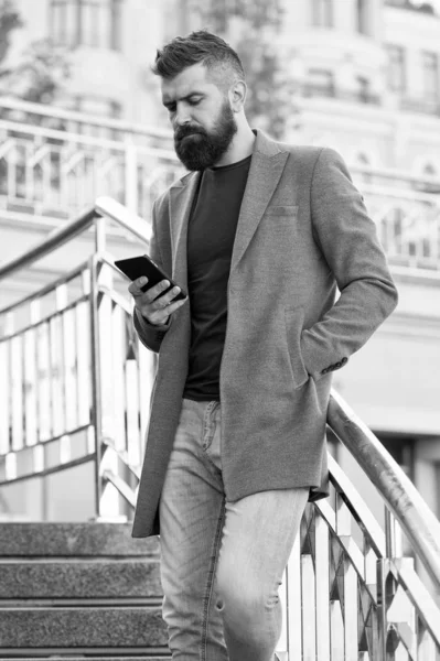 Social networks dependence. Busy man use mobile phone outdoors. Social media time tracker provide detailed information how many times day pick smartphone. Limit social media usage. Addicted concept — Stock Photo, Image