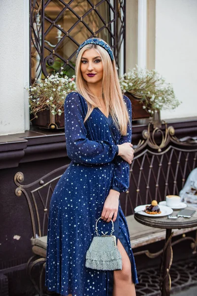 Exquisite details make outfit perfect. Perfect outfit for meeting at cafe. Pretty girl relax street cafe. Leisure time in France. Outfit for urban lifestyle. Femininity concept. Beauty and fashion — Stock Photo, Image