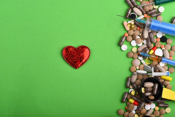 Frame made of pills and capsules put in line. — Stock Photo, Image