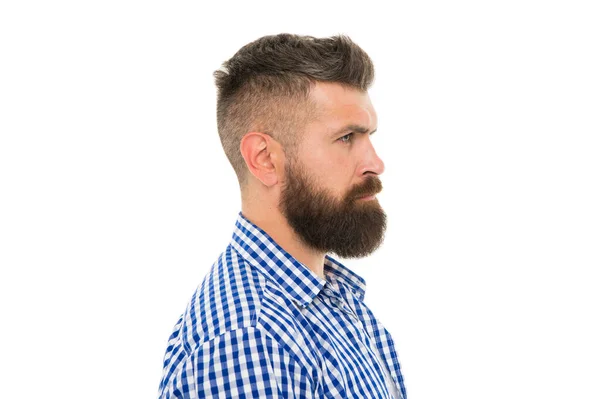 Serviços para homens. Confia no teu barbeiro. Cabelo facial. Hipster com barba longa e cabelo elegante no fundo branco. Um tipo bruto com barba em forma e cabelo de bigode. Homem barbudo com pêlos não raspados — Fotografia de Stock