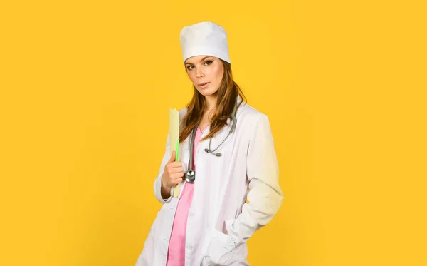 Health empowers you. medical consultation. intern. therapist writing prescription. doctor need expert advice. nurse study patient medical record. make a diagnosis. doctor on duty ready with diagnose — Stock Photo, Image