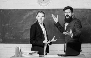 Seçim komitesi konsepti. Öğretmen ve eğitimci sınav sonuçlarını çileden çıkardı. İnceleme kurulu. Üniversite stajyerliği. Sınavda başarısız oldum. Sınavda başarısız oldum. Konu hakkında yetersiz bilgi. Liseye girmek