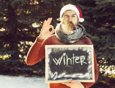 Karatahtalı neşeli adam Noel Baba