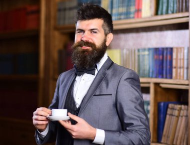 İyi ruh hali ve mutluluk. Kahve molası, güç, zarafet, başarı konsepti.