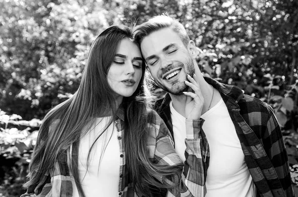 Cuddling with darling. Man hipster and pretty woman in love. Summer vacation. Fall in love. Pure feelings. Romantic date concept. Beautiful people. Happy together. Couple in love. Enjoying each other — Stock Photo, Image