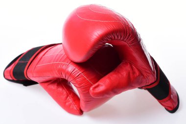 Dövüş ve eğitim için deri kutu ekipmanı.