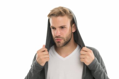 Şu ana kadarki en yakışıklı cilt bakımlı yüzünü takın. Tıraşsız bir adam beyazda izole edilmiş. Cilt rutini. Cilt bakım alışkanlığı. Erkek derisi. Cilt bakım ürünleri. Genç cilt için kozmetikler