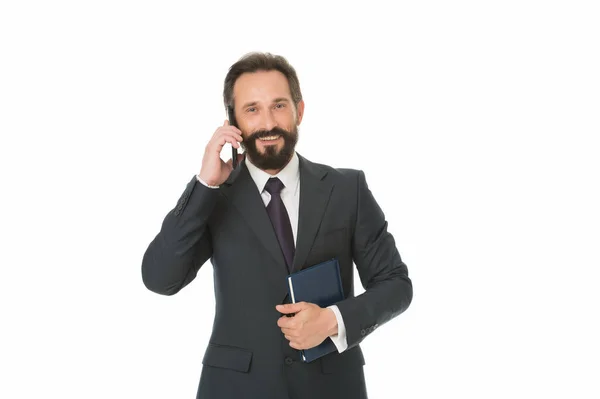 Telefoontje. Zakenman praat op mobiele telefoon. Een man met een baard gebruikt een mobieltje. Zakelijke communicatie. 3G. 4G. Mobiele levensstijl. Nieuwe technologie. Formele werkmode. Telefoon voor professioneel gebruik — Stockfoto