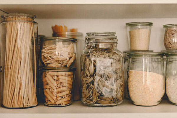 Kitchen Storage Organization Zero Waste Plastic Free Pasta Grains Glass — Stock Photo, Image