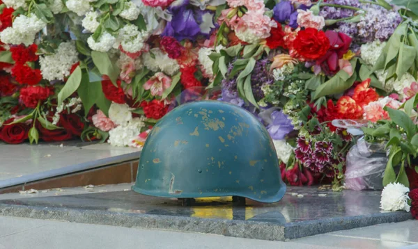 Viele Schöne Blumen Denkmal Für Den Unbekannten Soldaten Mai Zum — Stockfoto
