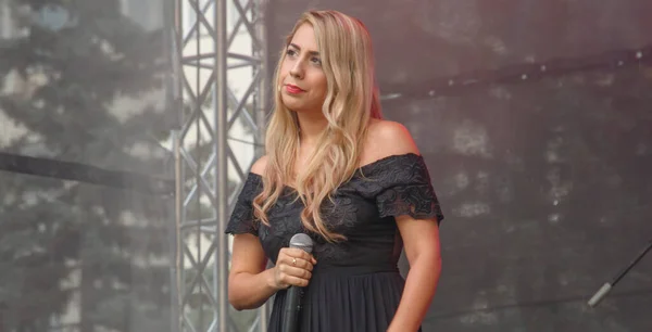 Mołdawia Cahul 2019 Faces Friends International Music Festival Śpiewak Występuje — Zdjęcie stockowe