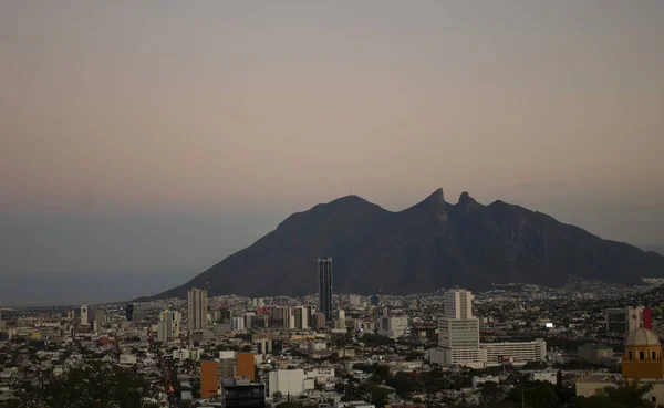 Vista del atardecer en Monterrey México —  Fotos de Stock