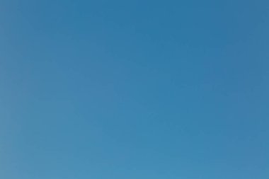 açık mavi gökyüzü arkaplanı