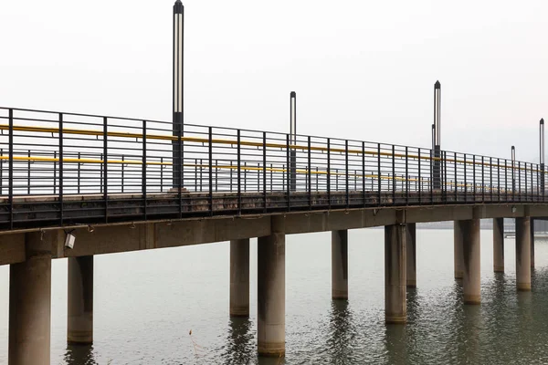 Brücke Fluss Morgen — Stockfoto