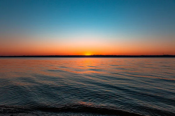 海の上の美しい夕日 — ストック写真