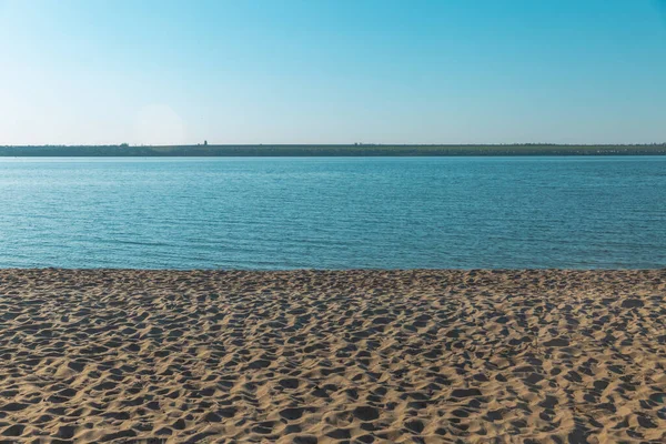 波と波紋のある海水面 — ストック写真