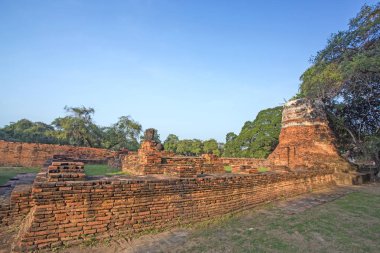 Asya din mimarisi. Manzara ve hedefleri Pagoda Harabeleri antik Budist, Tayland seyahat